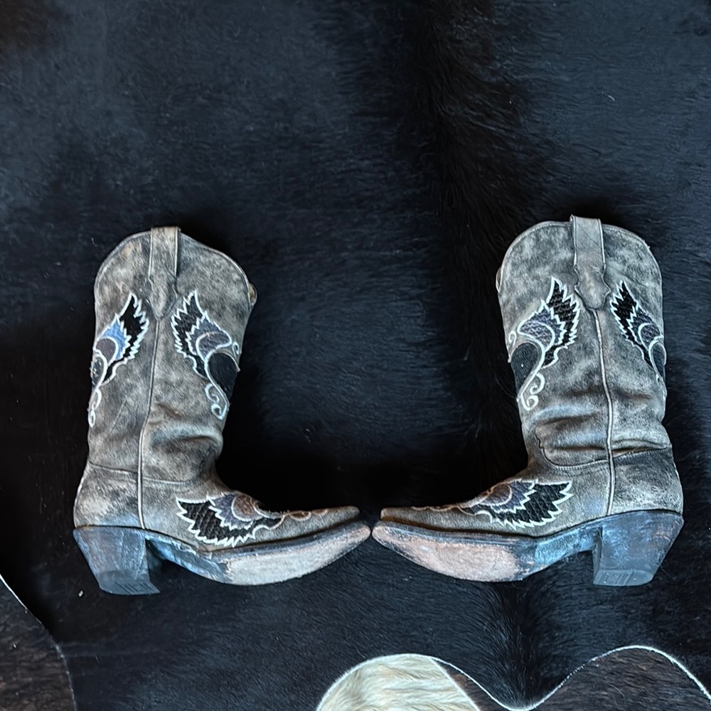 Coral Gray and Blue Embroidered Women's Boots - Picture 3 of 8